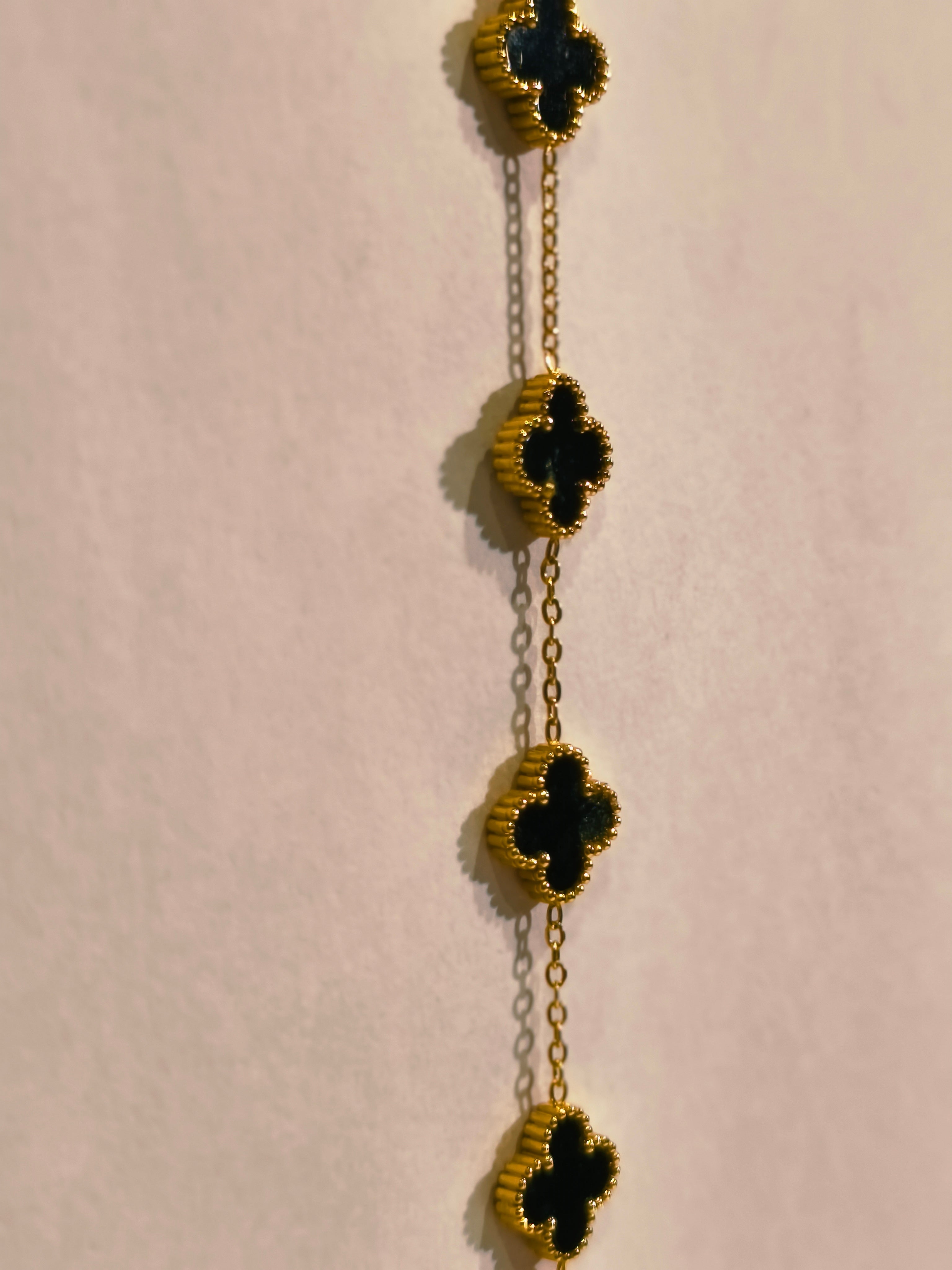 Roopsaj Black Clover Charm Bracelet – Elegant Gold Chain for Women ✨